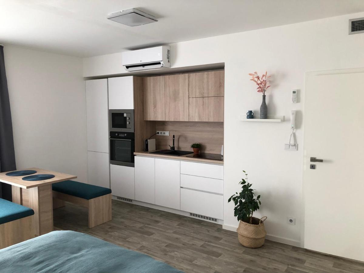 Apartman X28 Mikulov Exterior photo