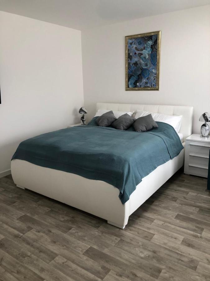 Apartman X28 Mikulov Exterior photo